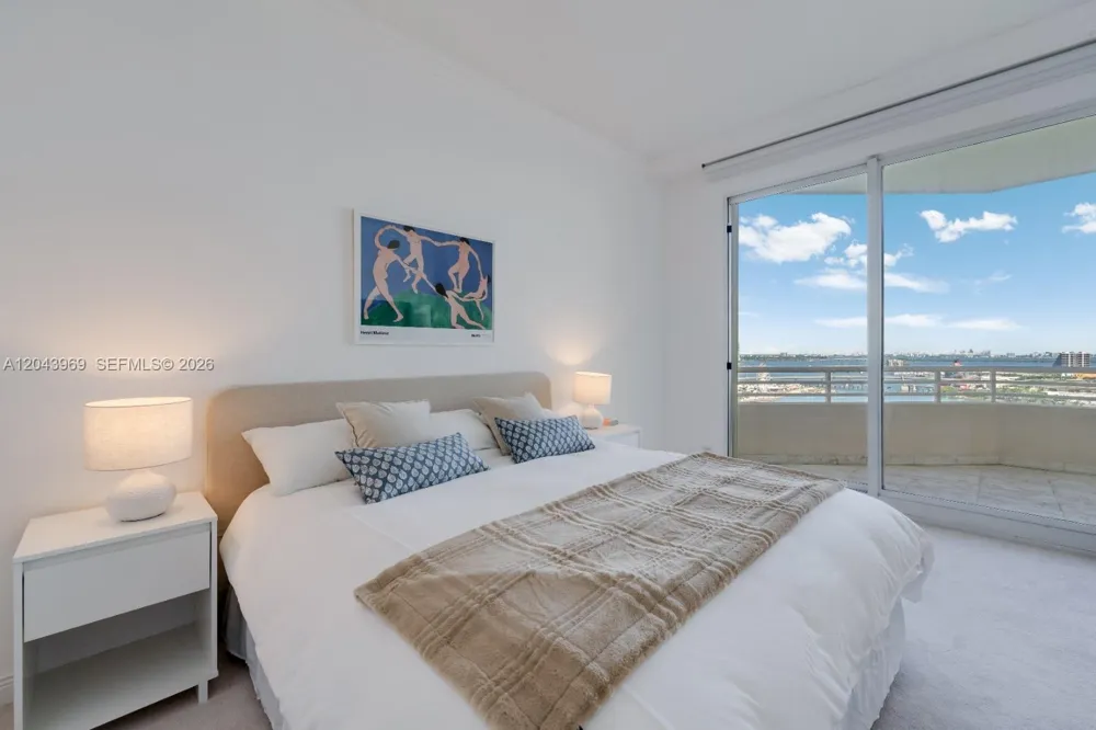 888 Brickell Key Dr #2610 Miami, FL 33131