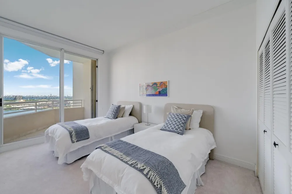 888 Brickell Key Dr #2610 Miami, FL 33131