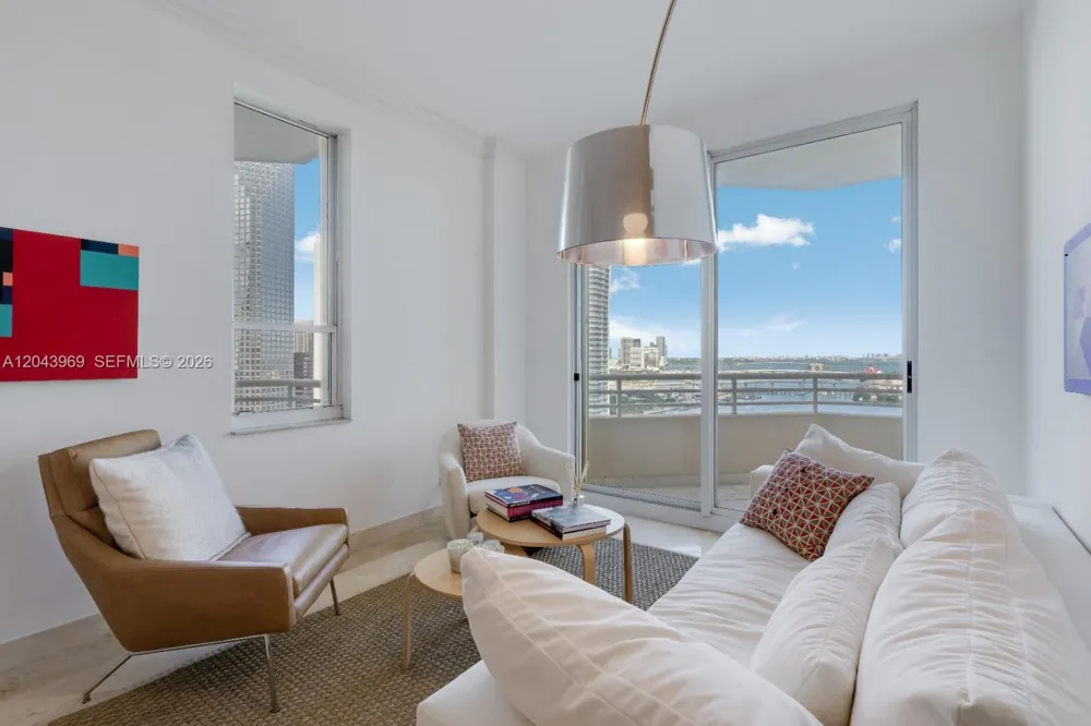 888 Brickell Key Dr #2610 Miami, FL 33131