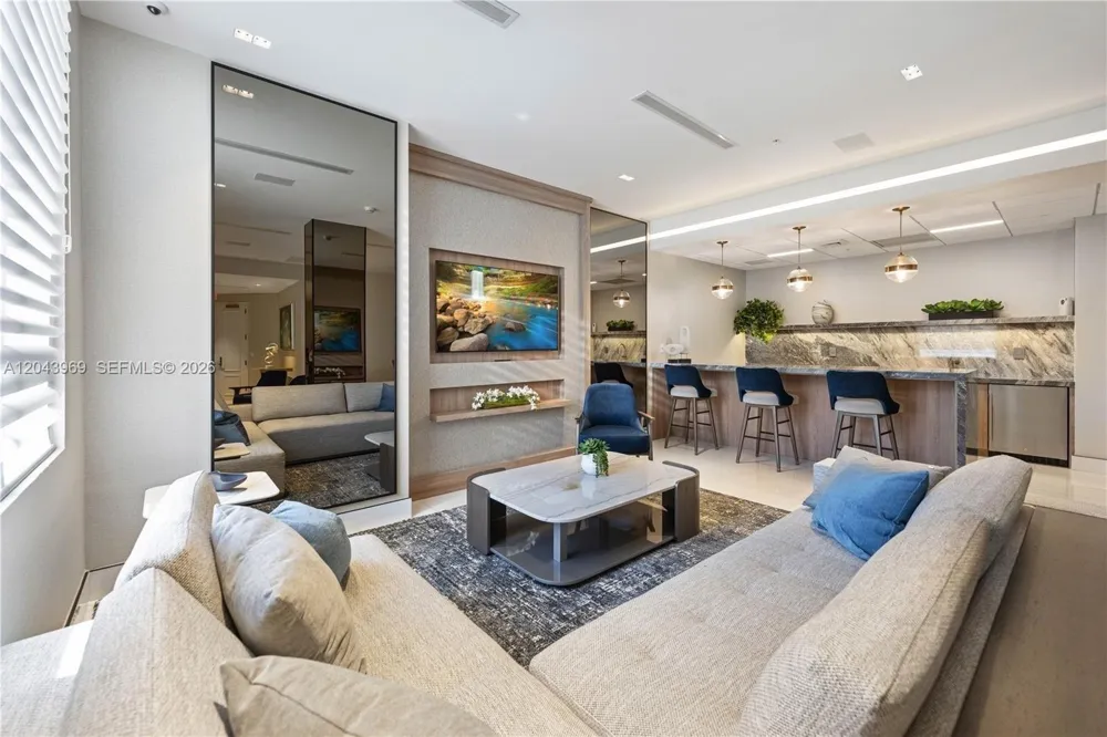 888 Brickell Key Dr #2610 Miami, FL 33131
