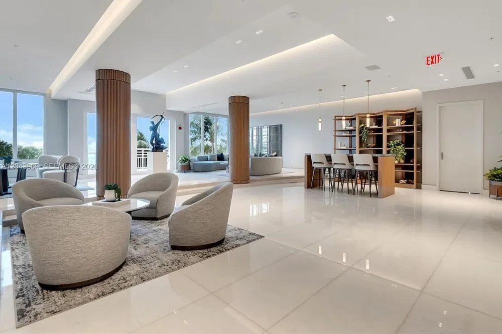 888 Brickell Key Dr #2610 Miami, FL 33131