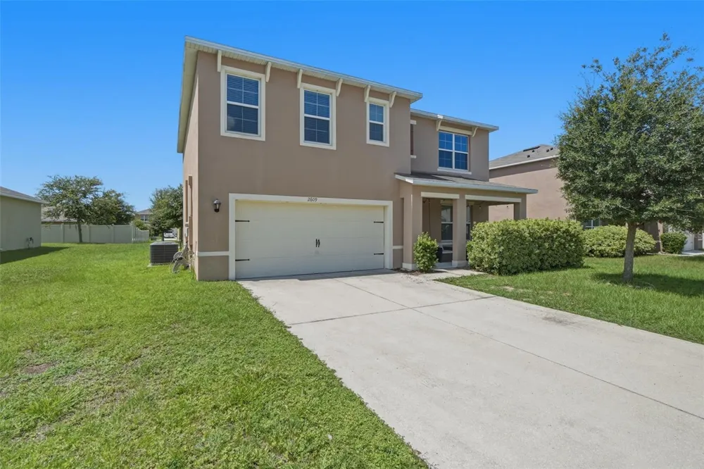 2609 GRAND CENTRAL AVENUE Tavares, FL 32778