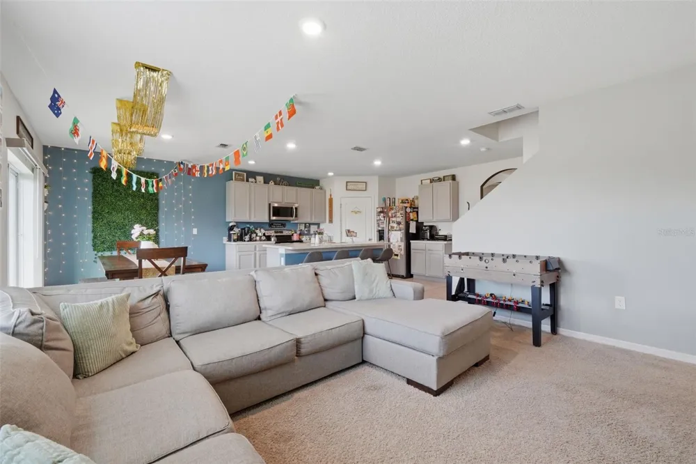 2609 GRAND CENTRAL AVENUE Tavares, FL 32778
