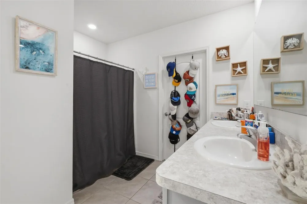 2609 GRAND CENTRAL AVENUE Tavares, FL 32778