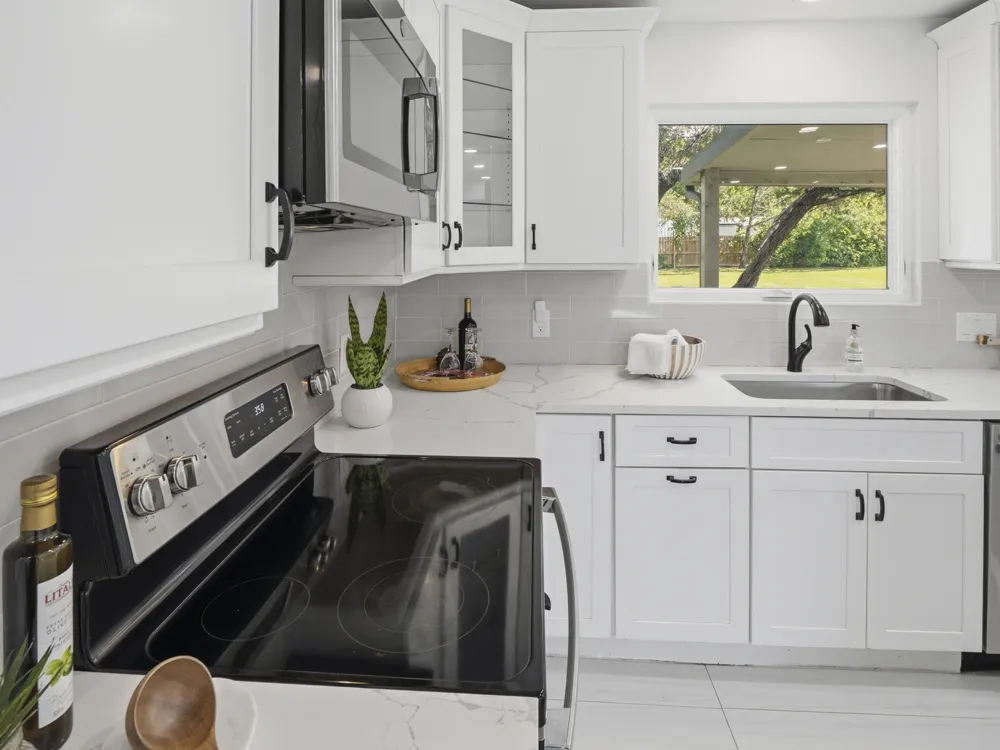 411 Carriage Oaks Drive Liberty Hill, TX 78642
