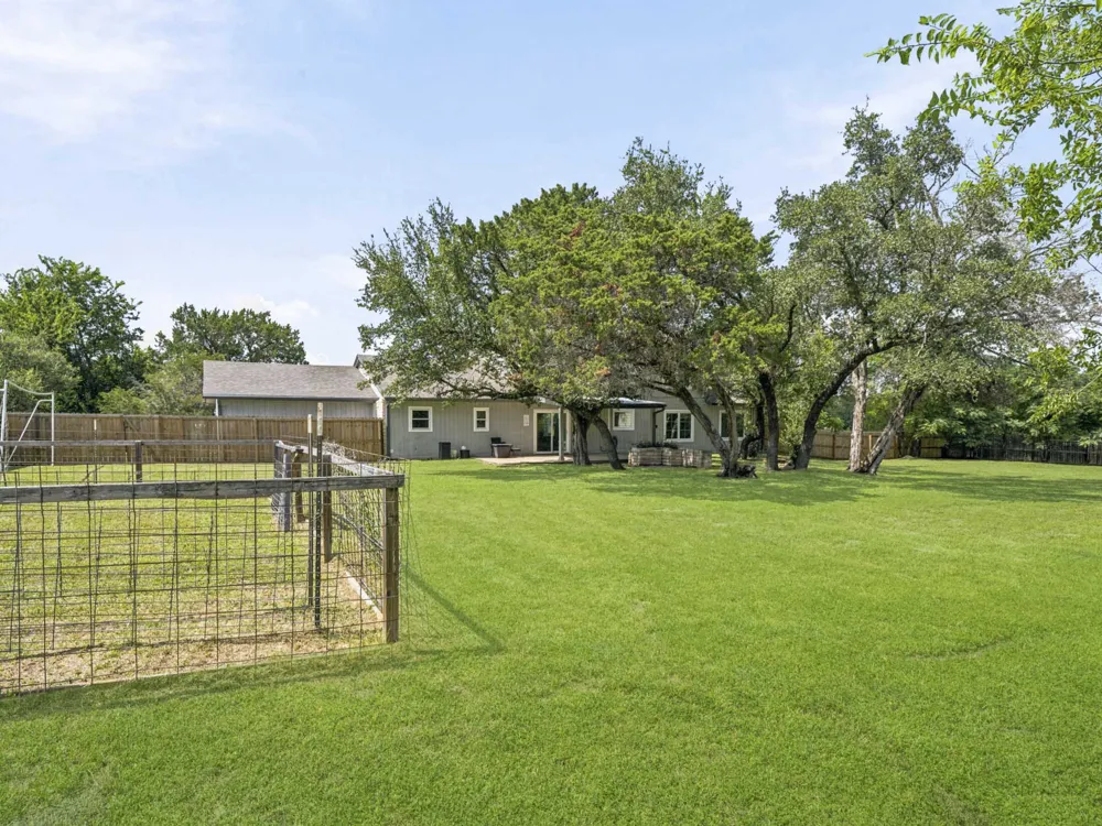 411 Carriage Oaks Drive Liberty Hill, TX 78642