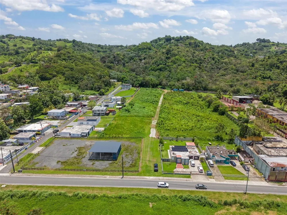 PR 182 KM 3.3 BO. CALABAZAS Yabucoa, PR 00767