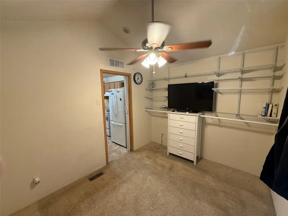 415 12th San Leon, TX 77539