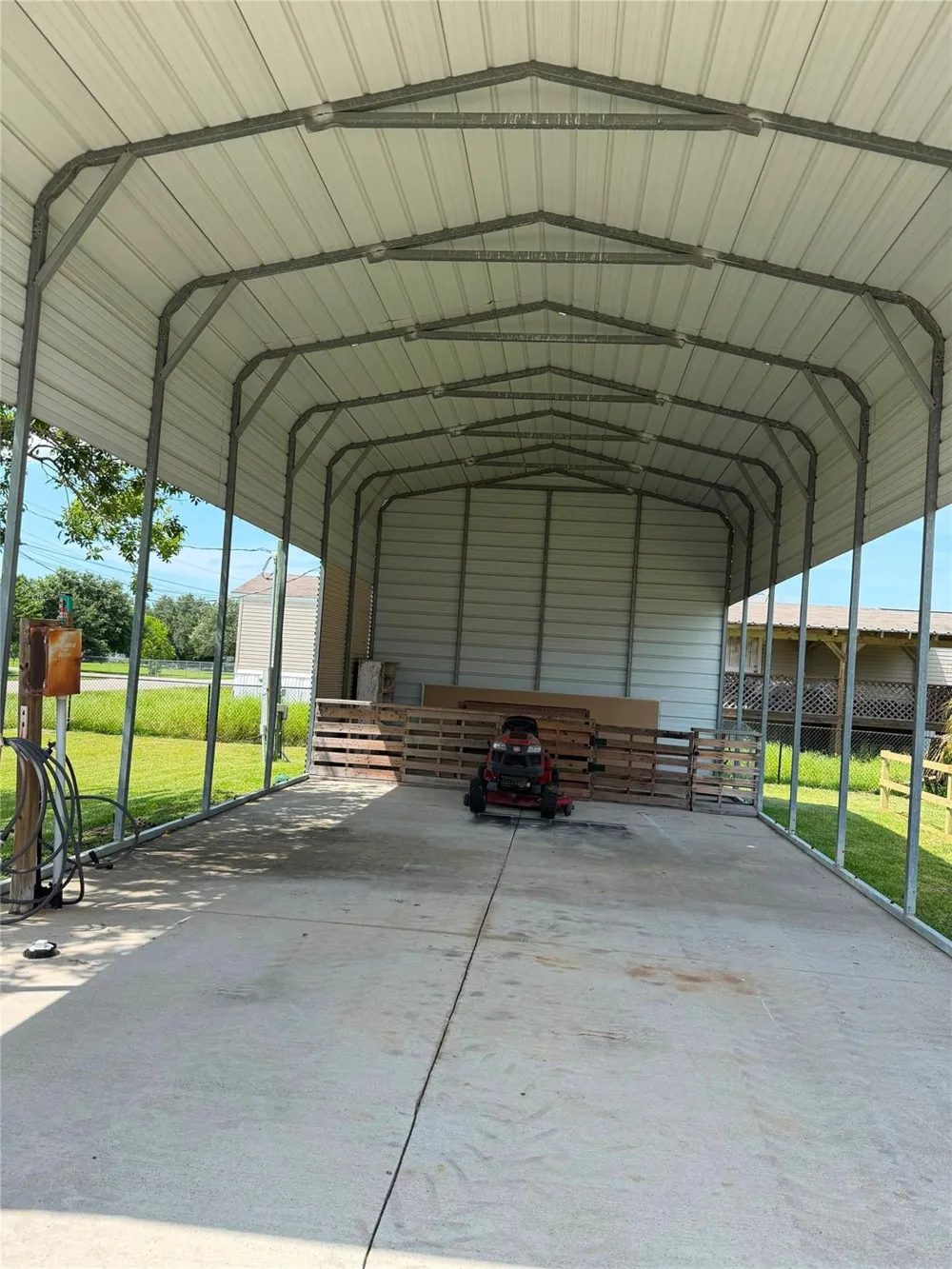 415 12th San Leon, TX 77539