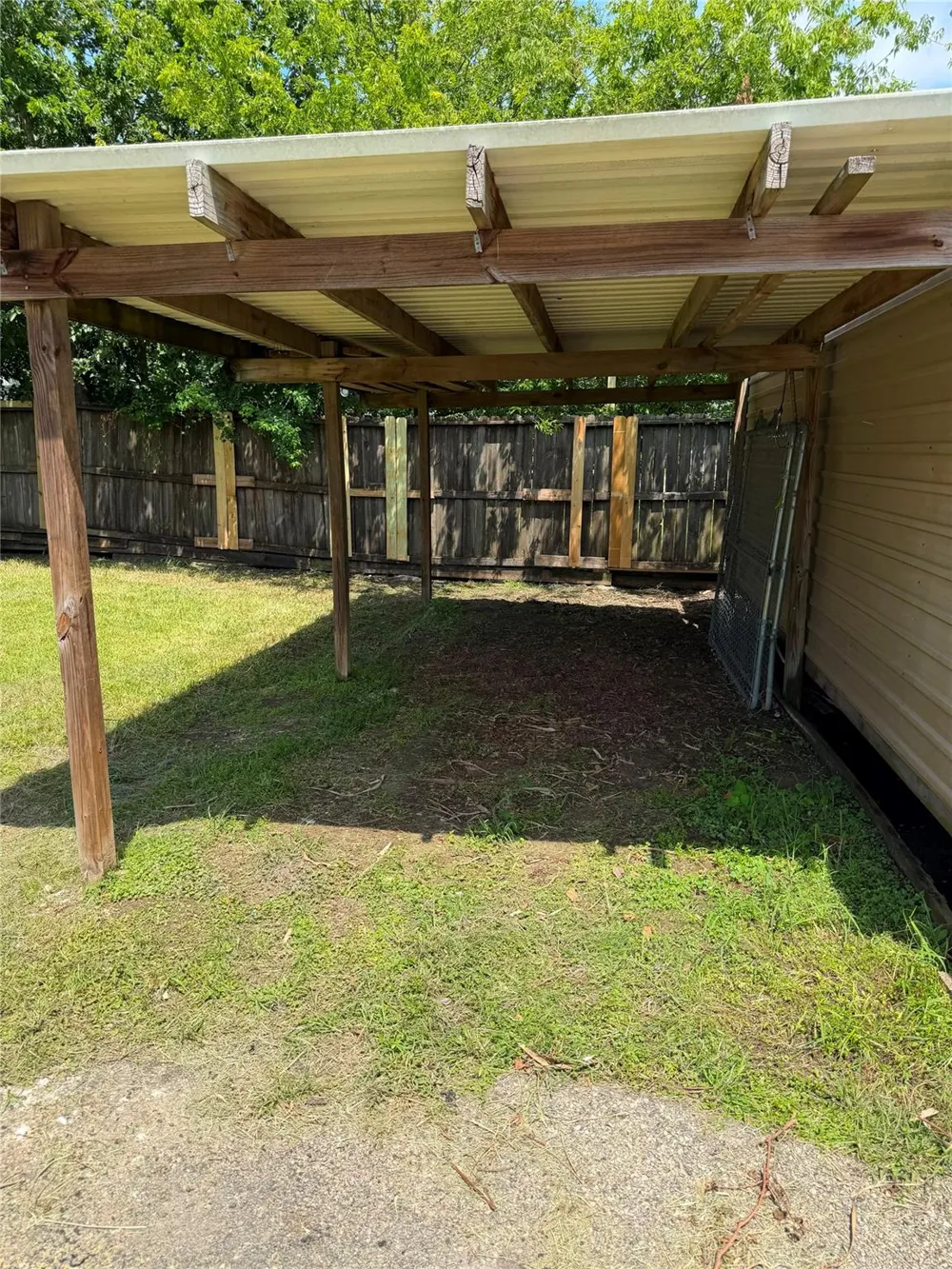 415 12th San Leon, TX 77539