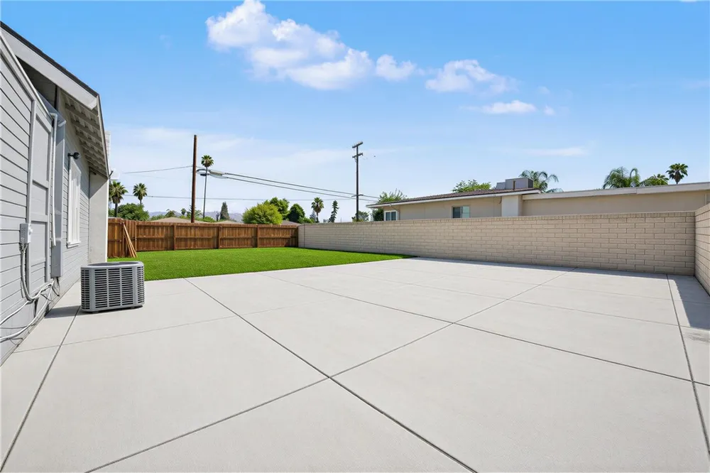 505 E Mayberry Avenue Hemet, CA 92543