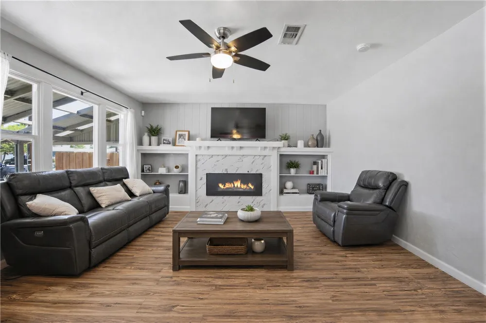 505 E Mayberry Avenue Hemet, CA 92543