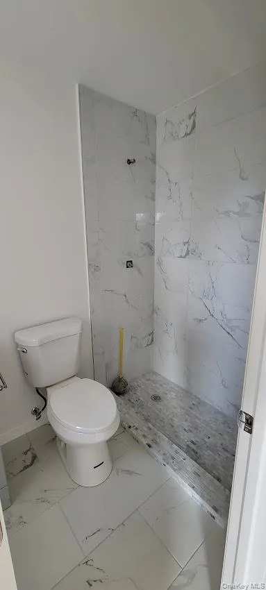 83 Kraemer Street #3 Hicksville, NY 11801