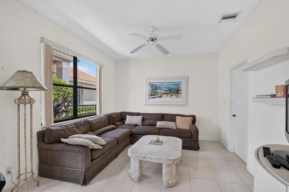 4548 Barclay Fair Way Lake Worth, FL 33449