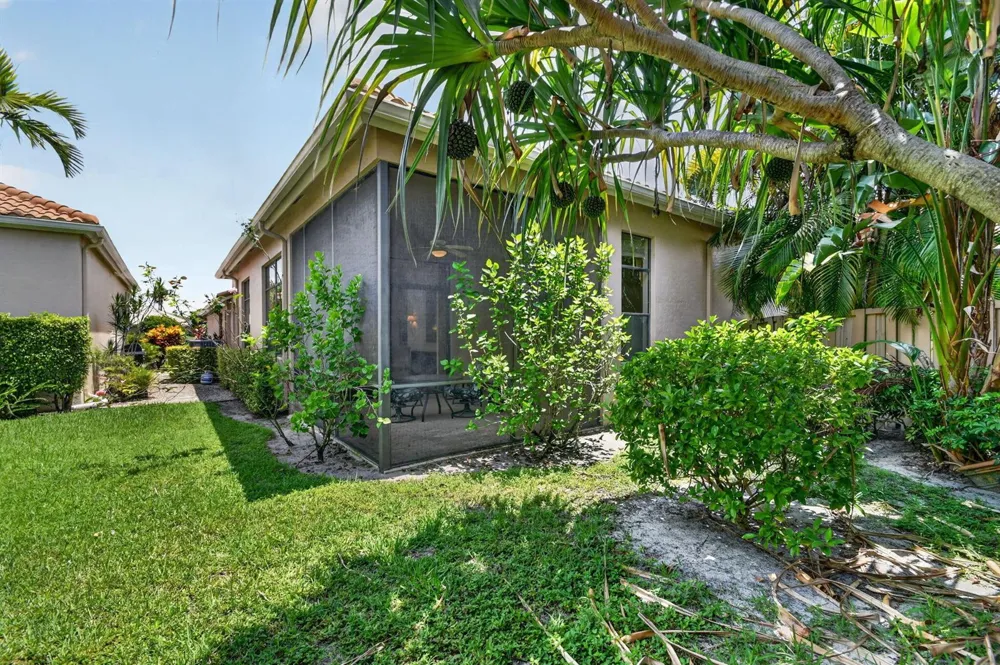 4548 Barclay Fair Way Lake Worth, FL 33449