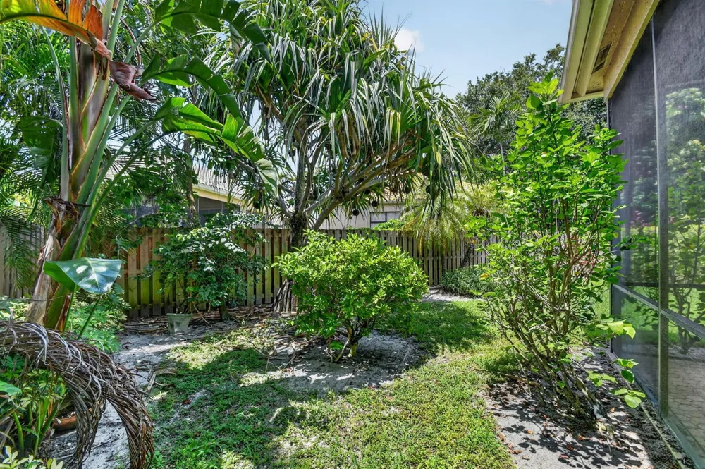 4548 Barclay Fair Way Lake Worth, FL 33449