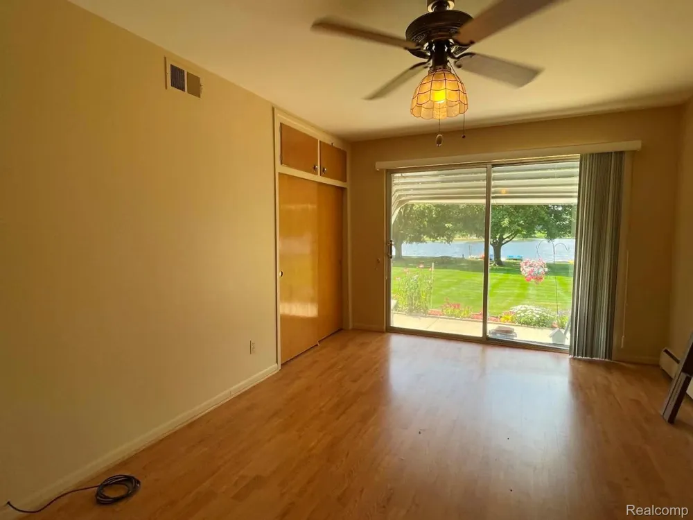 26965 Milford #37 South Lyon City, MI 48178
