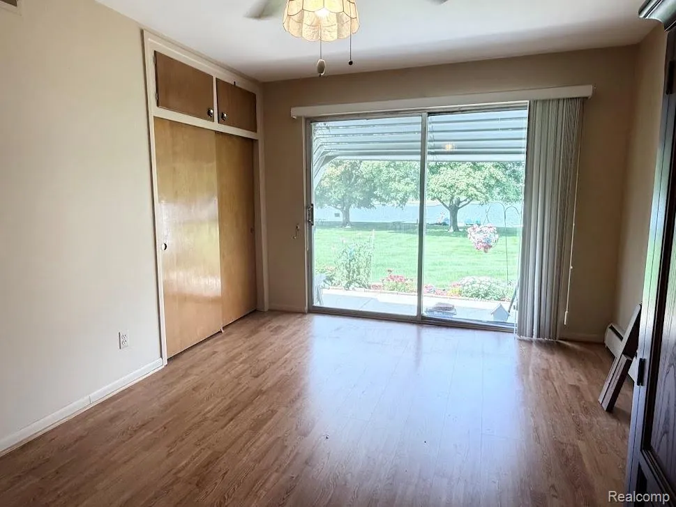 26965 Milford #37 South Lyon City, MI 48178
