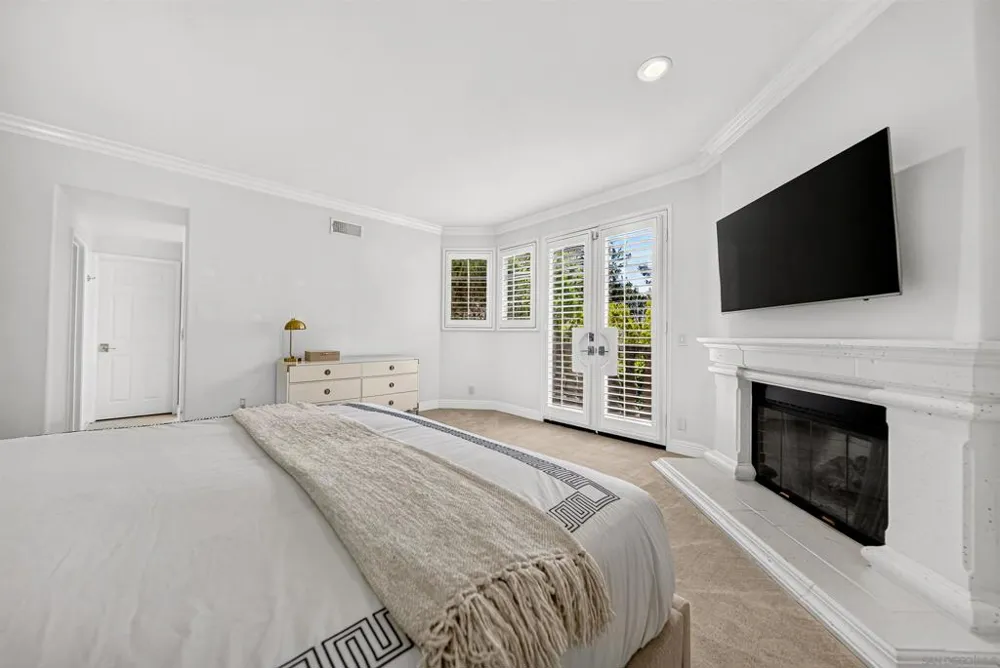 9753 Keeneland Row La Jolla, CA 92037