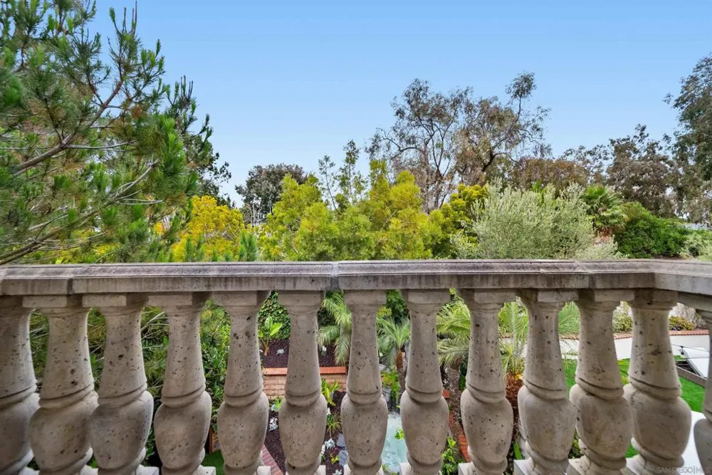 9753 Keeneland Row La Jolla, CA 92037