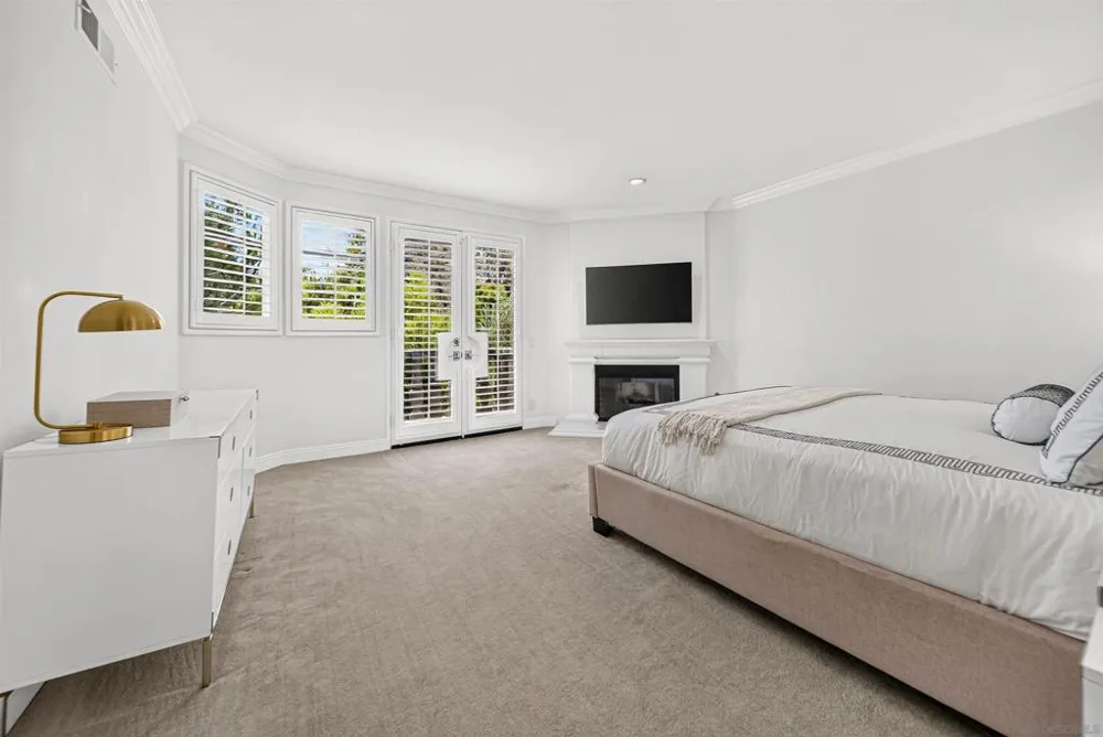 9753 Keeneland Row La Jolla, CA 92037