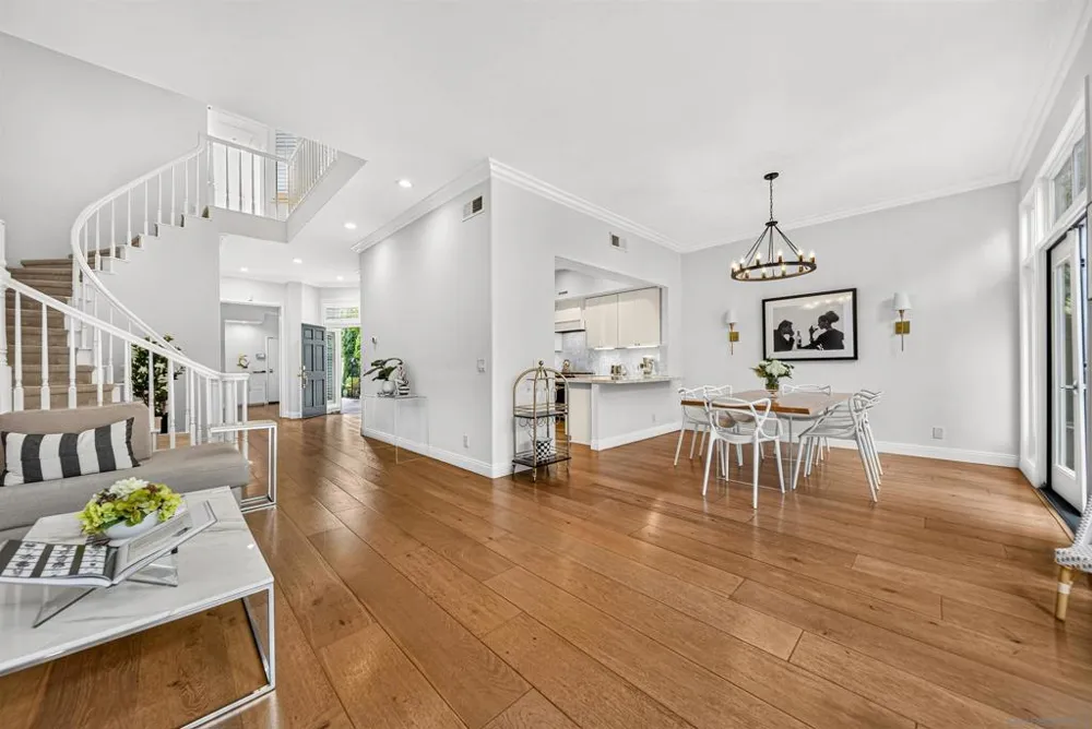 9753 Keeneland Row La Jolla, CA 92037