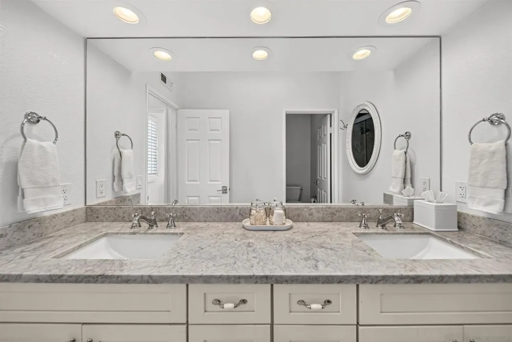 9753 Keeneland Row La Jolla, CA 92037