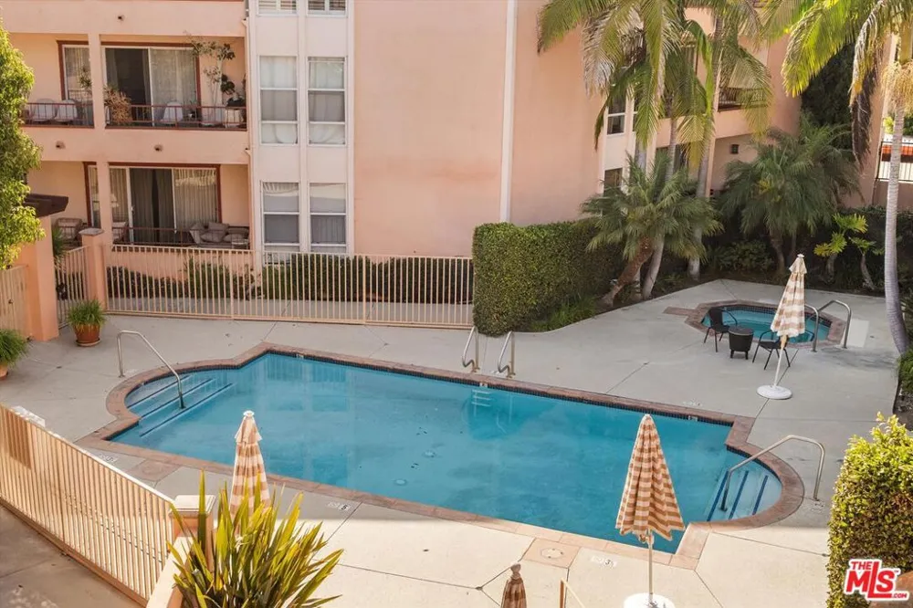 2025 4th Street #302A Santa Monica, CA 90405