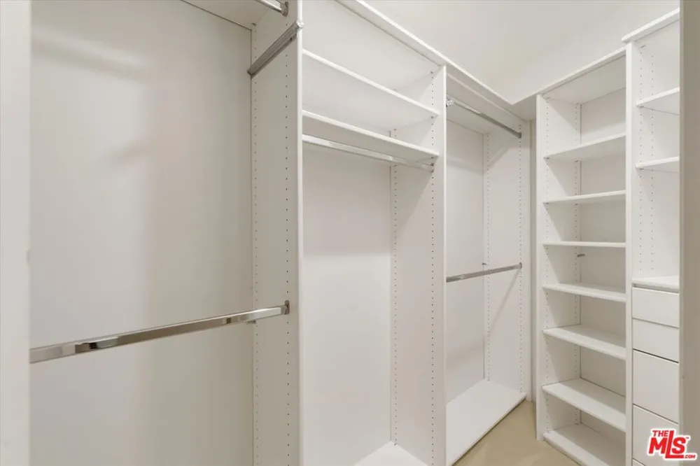 2025 4th Street #302A Santa Monica, CA 90405