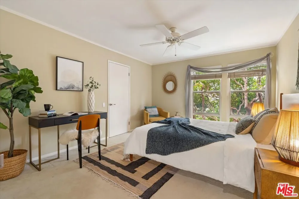 2025 4th Street #302A Santa Monica, CA 90405