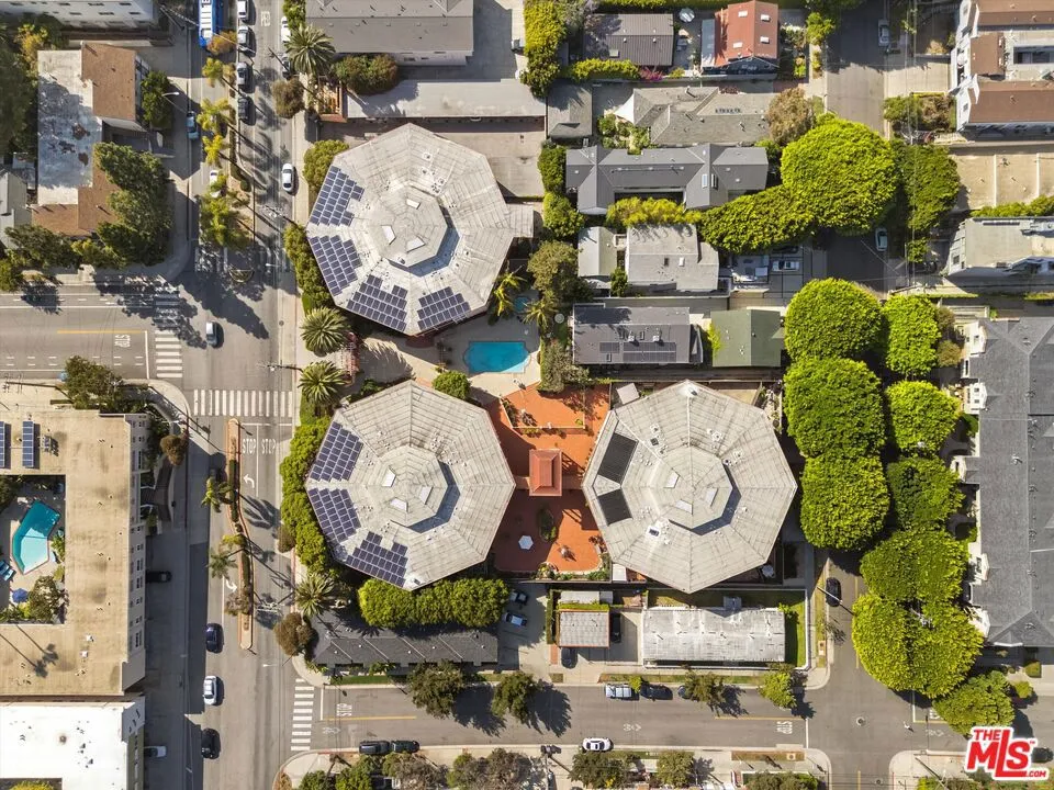 2025 4th Street #302A Santa Monica, CA 90405