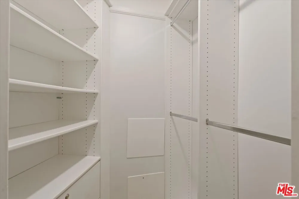 2025 4th Street #302A Santa Monica, CA 90405