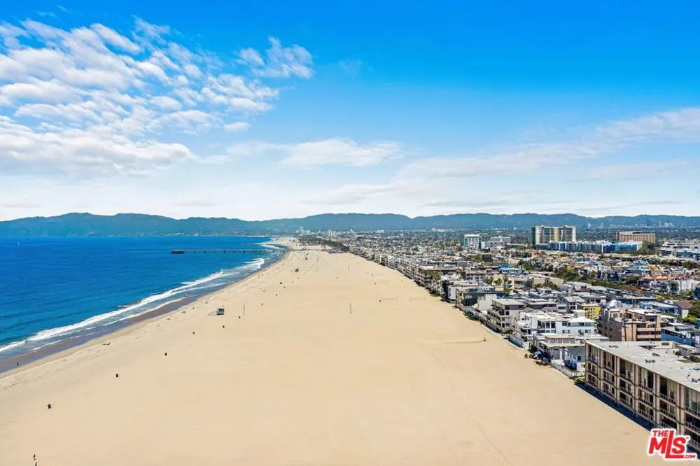 2025 4th Street #302A Santa Monica, CA 90405