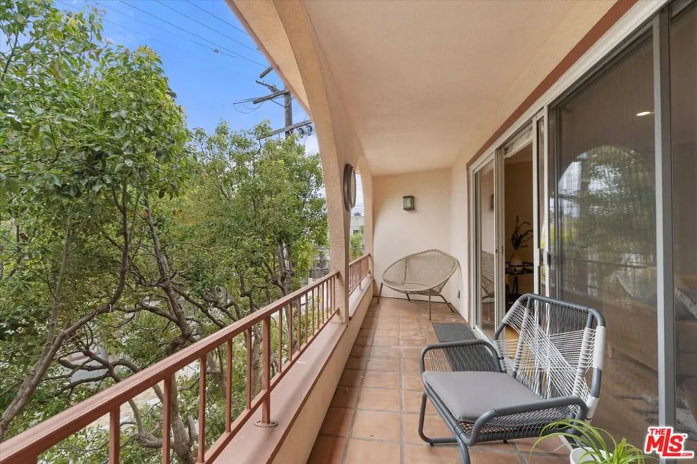 2025 4th Street #302A Santa Monica, CA 90405