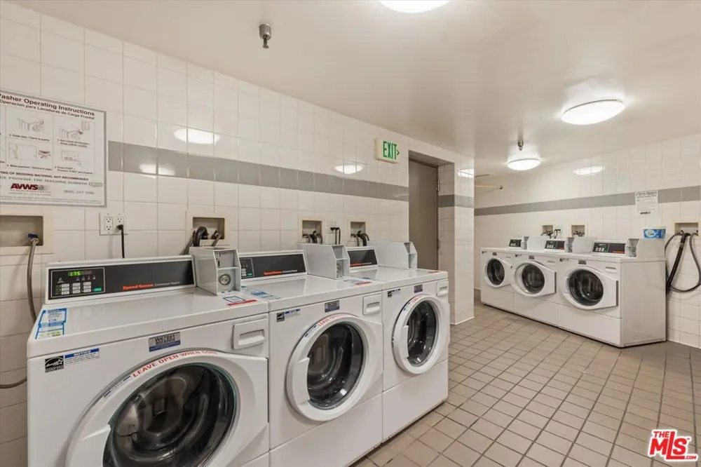 2025 4th Street #302A Santa Monica, CA 90405