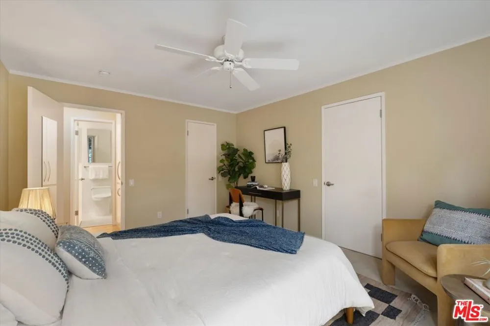 2025 4th Street #302A Santa Monica, CA 90405