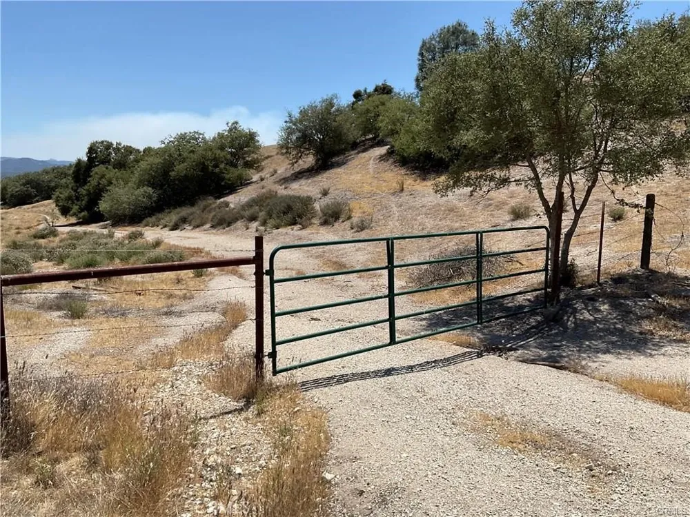 Martinez Lockwood, CA 93932