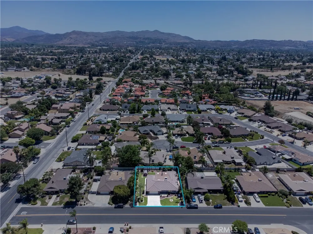 4417 Berkley Hemet, CA 92544