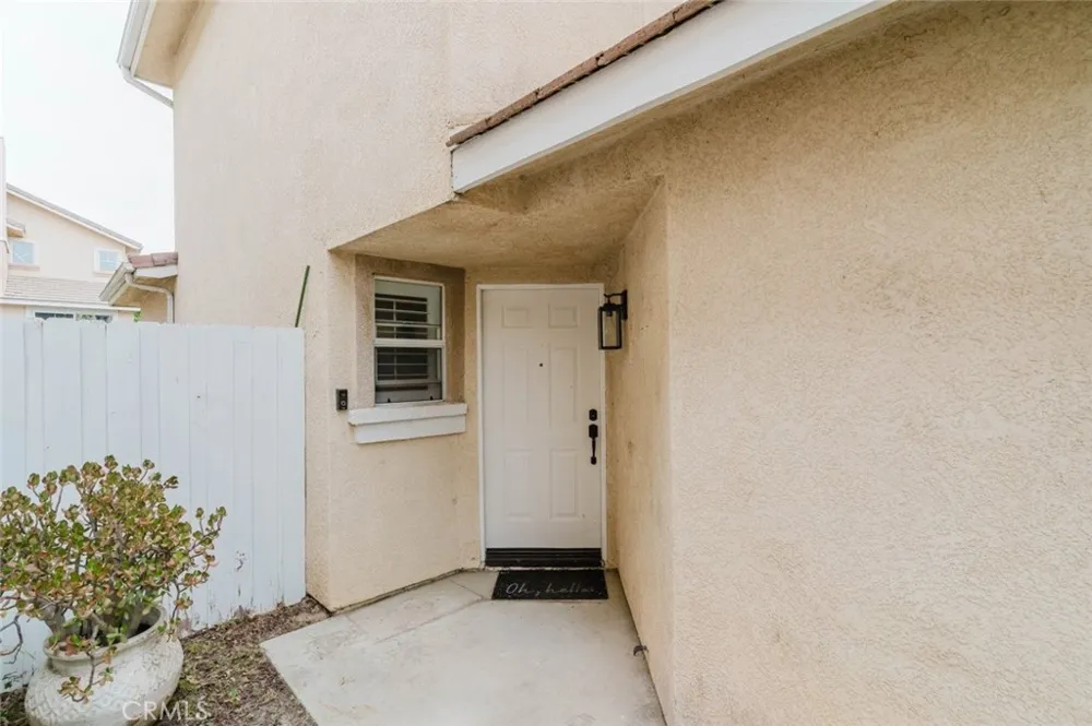 27631 Iris Place Castaic, CA 91384