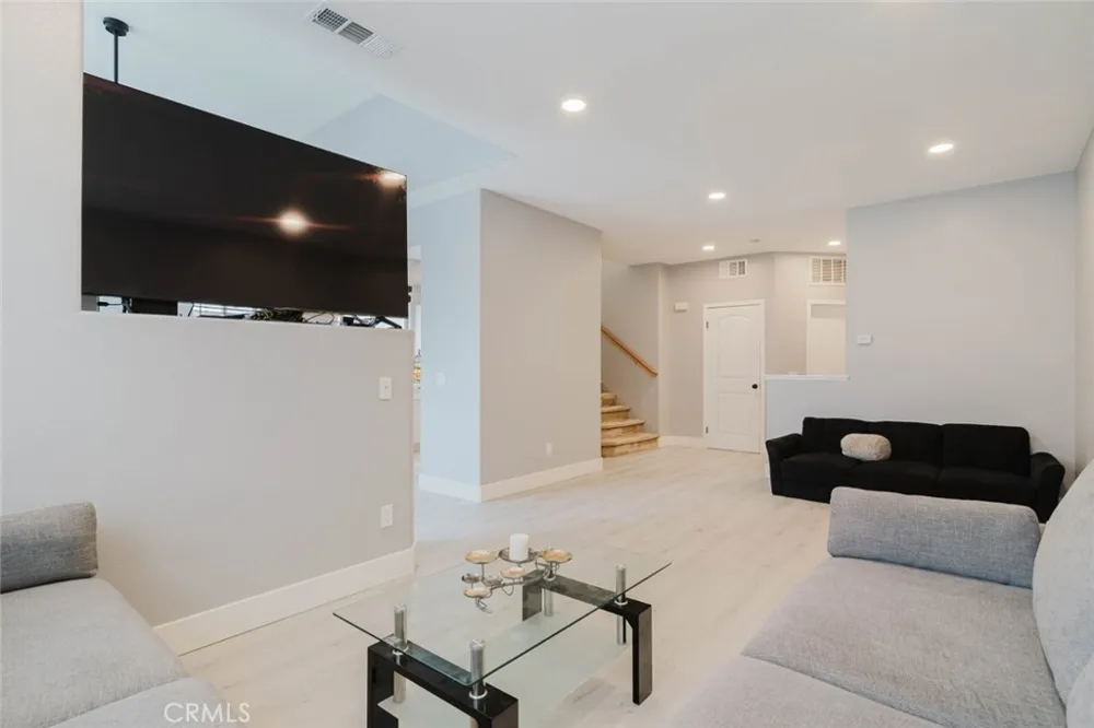 27631 Iris Place Castaic, CA 91384