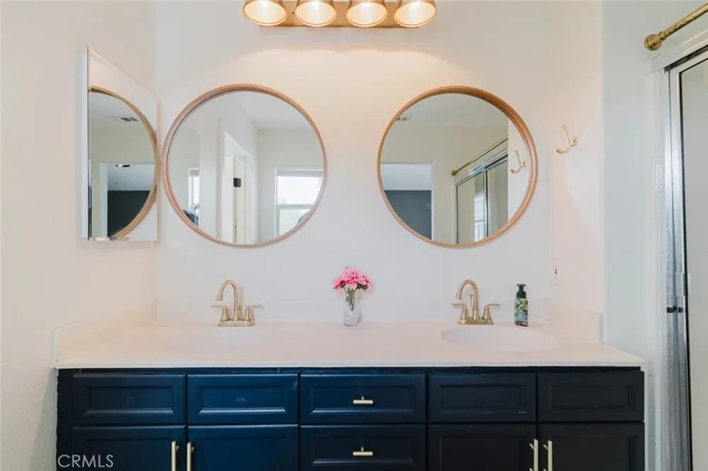 27631 Iris Place Castaic, CA 91384