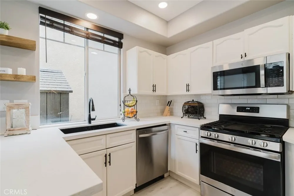 27631 Iris Place Castaic, CA 91384