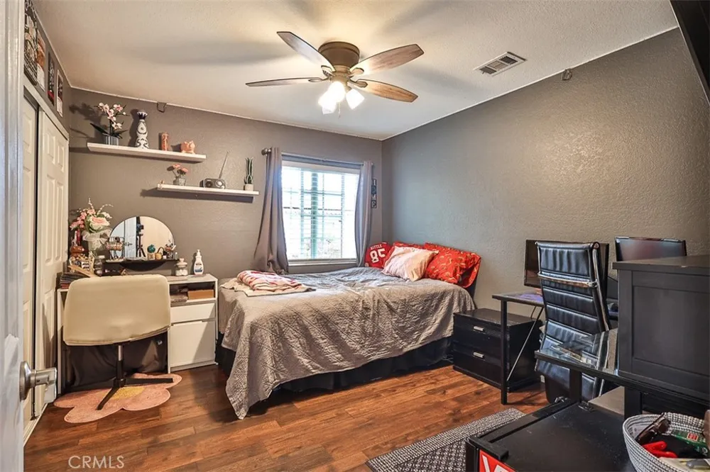 1421 E 15th Upland, CA 91786