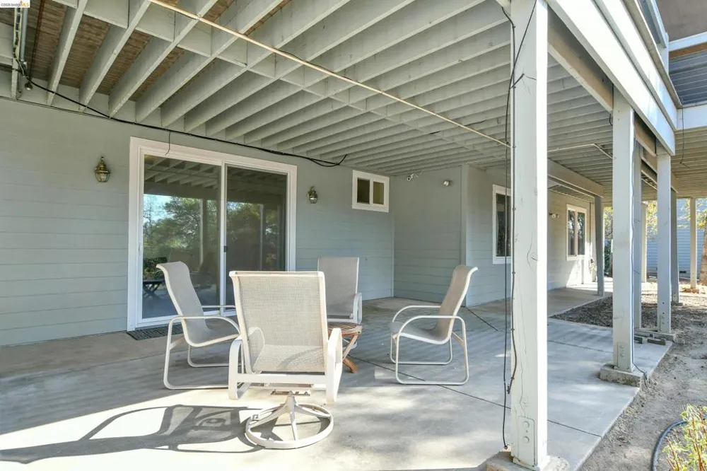 16096 Parkridge Ave Sonora, CA 95370