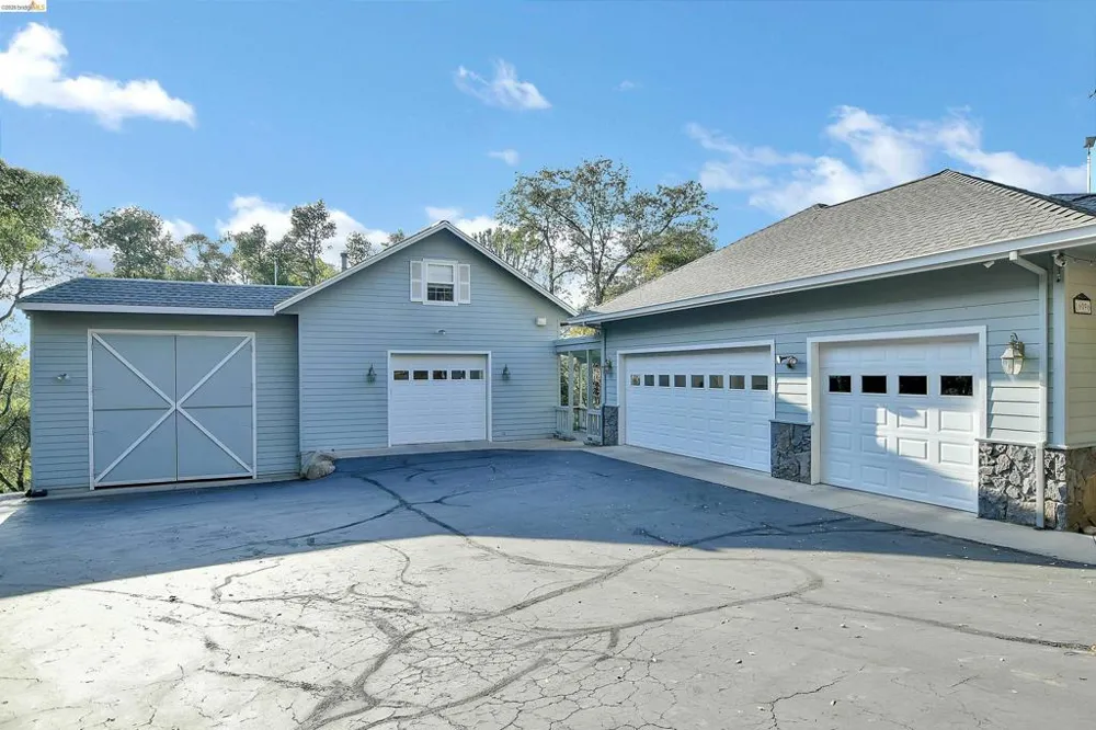 16096 Parkridge Ave Sonora, CA 95370