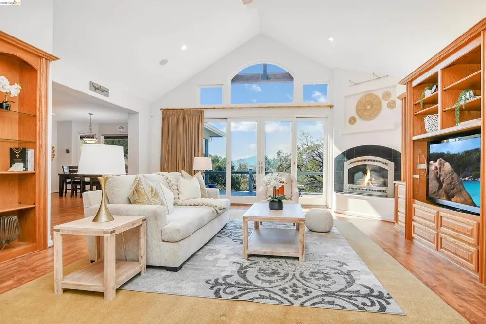 16096 Parkridge Ave Sonora, CA 95370