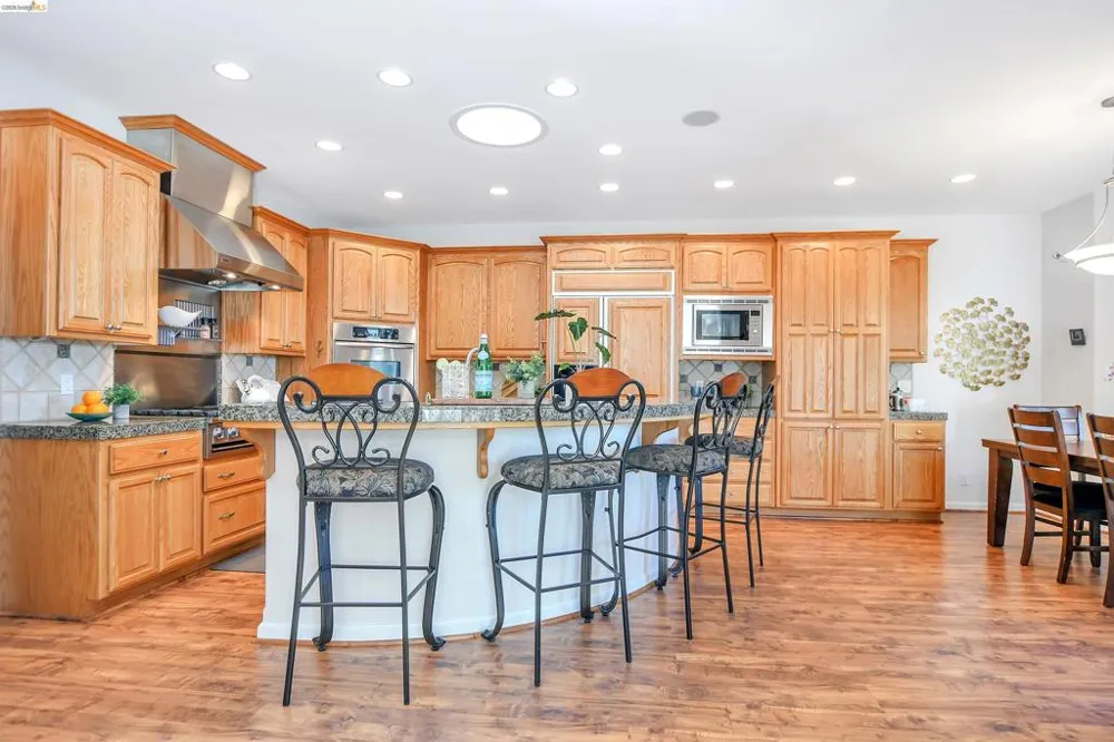 16096 Parkridge Ave Sonora, CA 95370