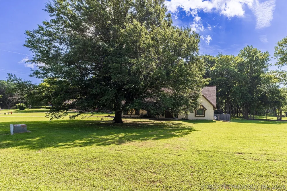 416 Timbercrest Road Catoosa, OK 74015