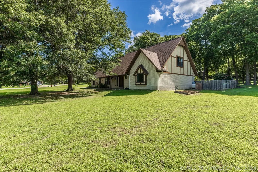 416 Timbercrest Road Catoosa, OK 74015