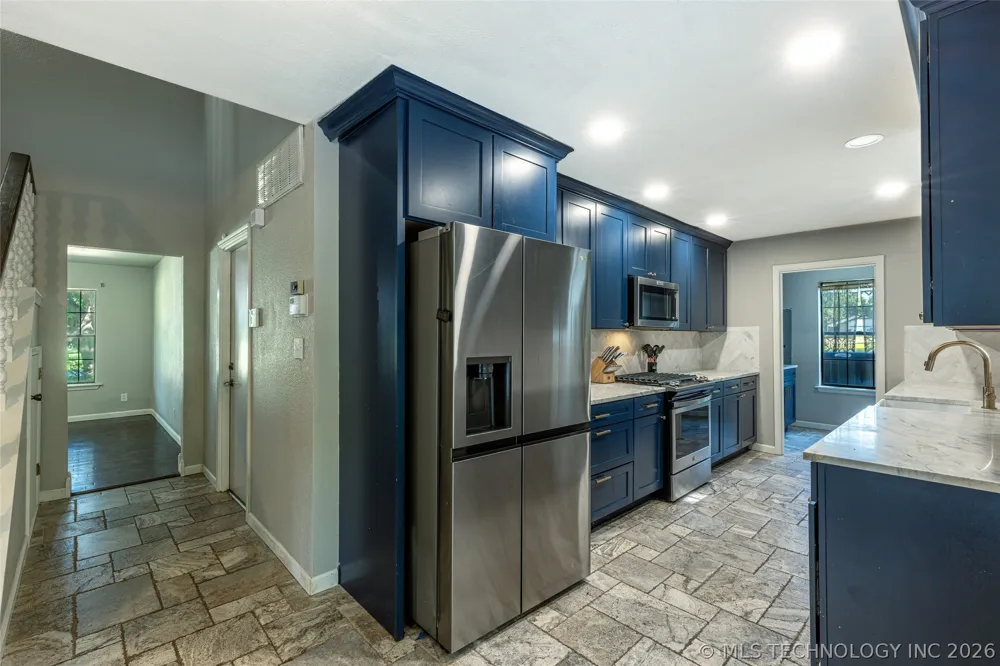 416 Timbercrest Road Catoosa, OK 74015